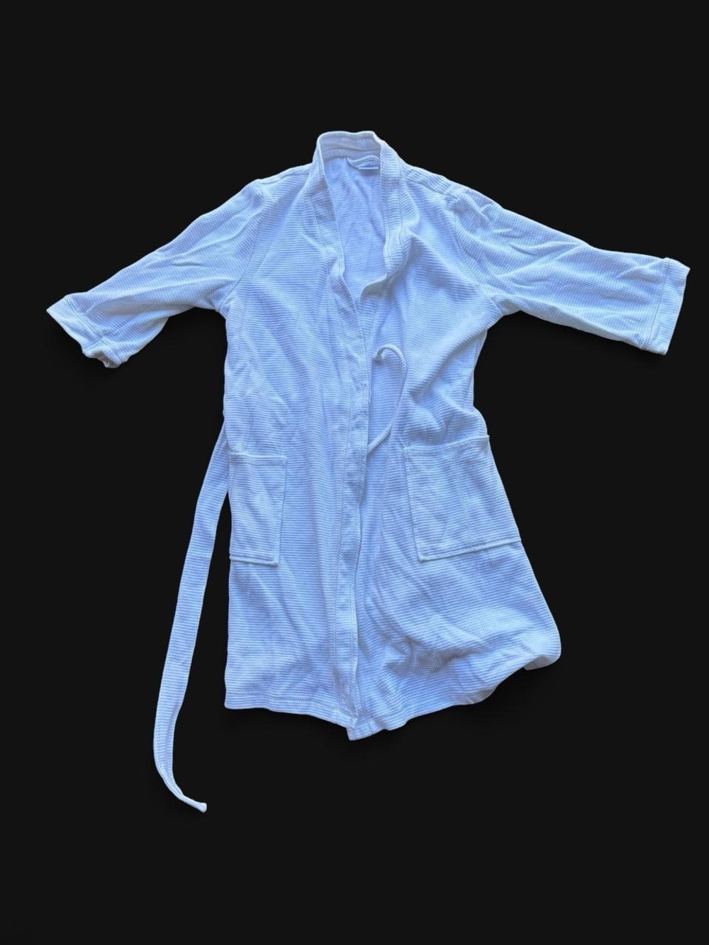 ✨Croft & Barrow white robe with thin vertical stripes, size XS. ✨
